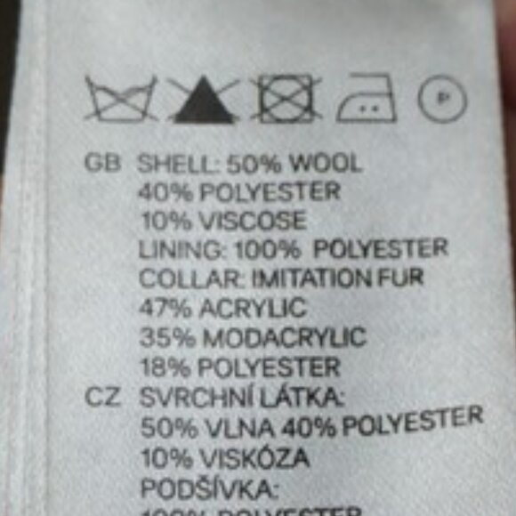 Winter wool white coat, with faux-shearling collar, Sz 2 - Picture 4 of 10